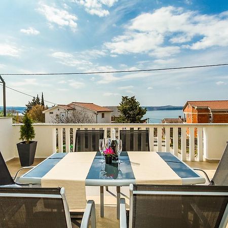 Apartmani Bregovec Maslenica Exteriör bild