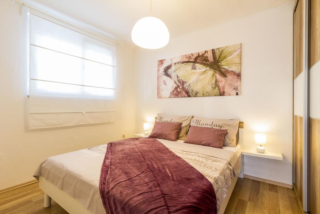 Apartmani Bregovec Maslenica Exteriör bild