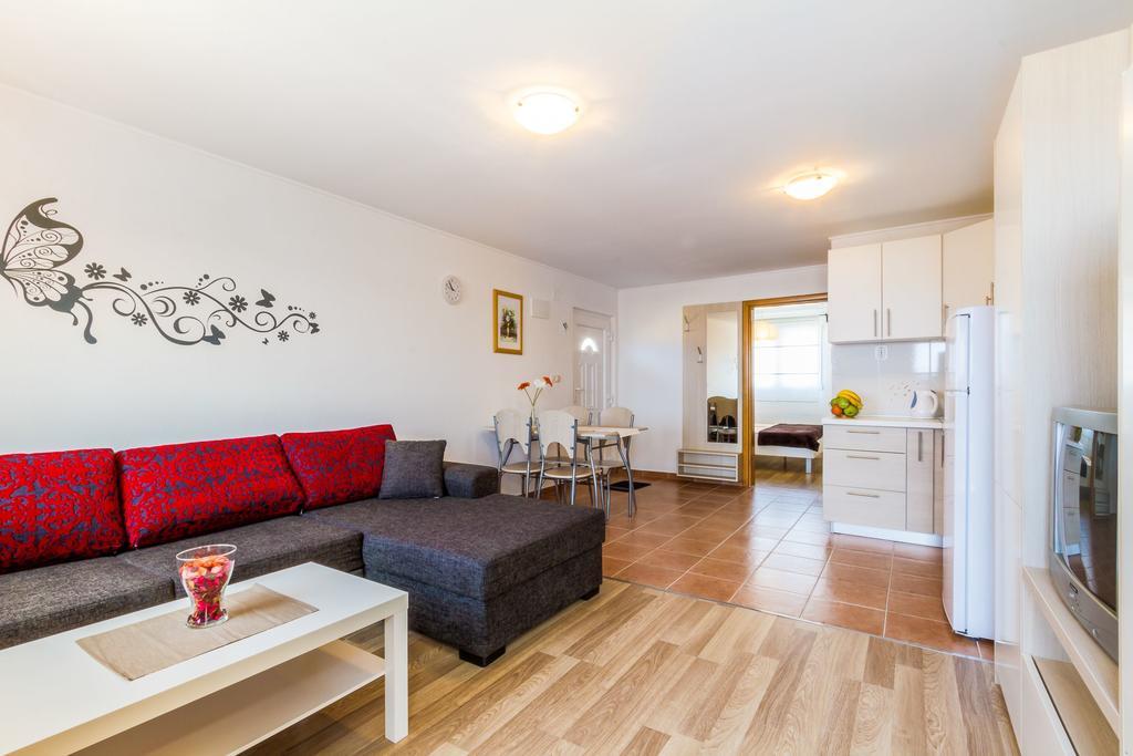 Apartmani Bregovec Maslenica Exteriör bild
