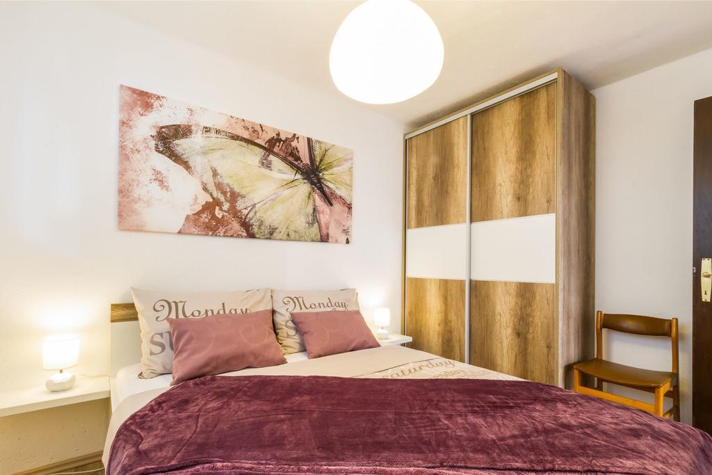 Apartmani Bregovec Maslenica Exteriör bild
