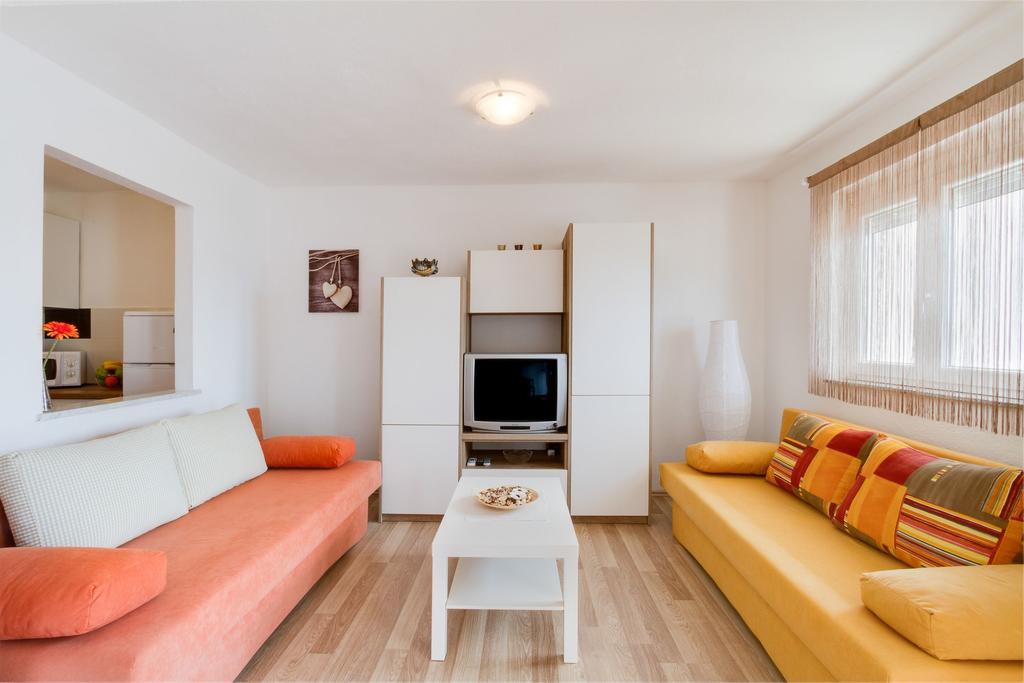 Apartmani Bregovec Maslenica Exteriör bild