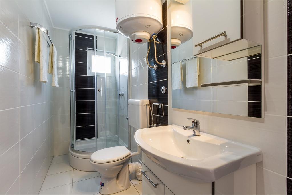 Apartmani Bregovec Maslenica Exteriör bild